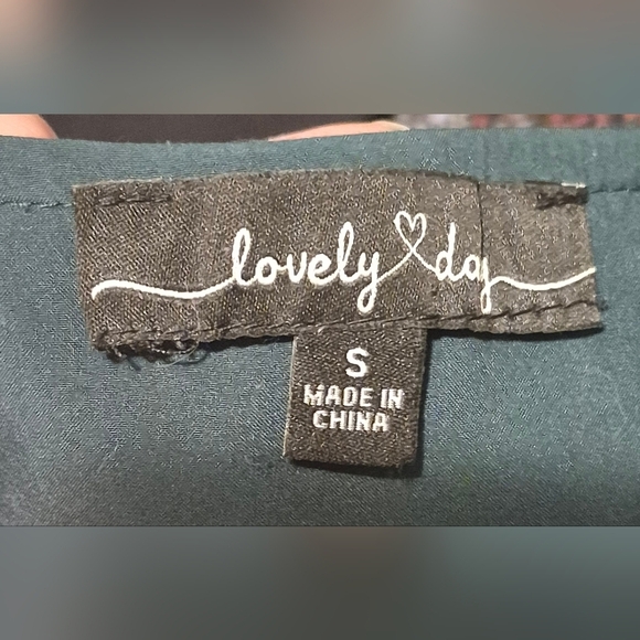 Lovely Day Emerald Long-Sleeve Dress - Picture 4 of 5